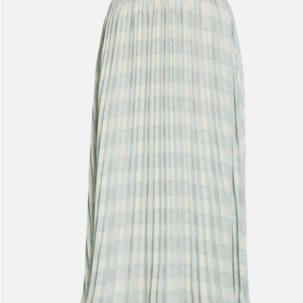 Elegant Checkered Skirt in Cream and Gray